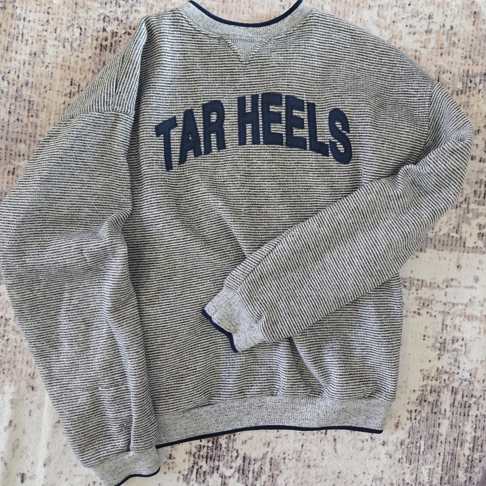 Vintage UNC North Carolina University Crewneck Sweater Embroidered Tar Heels